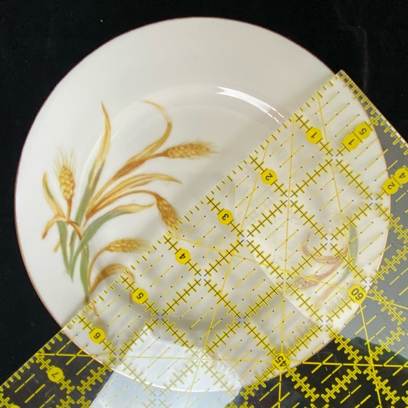 Vintage Set of 8, Puritan China Wheat Pattern Bread/Butter Plates with Gold Trim - Picture 14 of 14